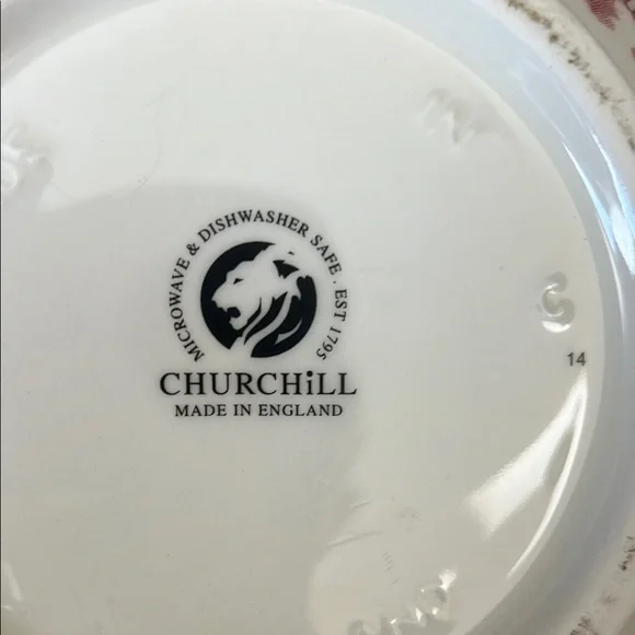 Red and White Churchill Teapot - Picture 6 of 8